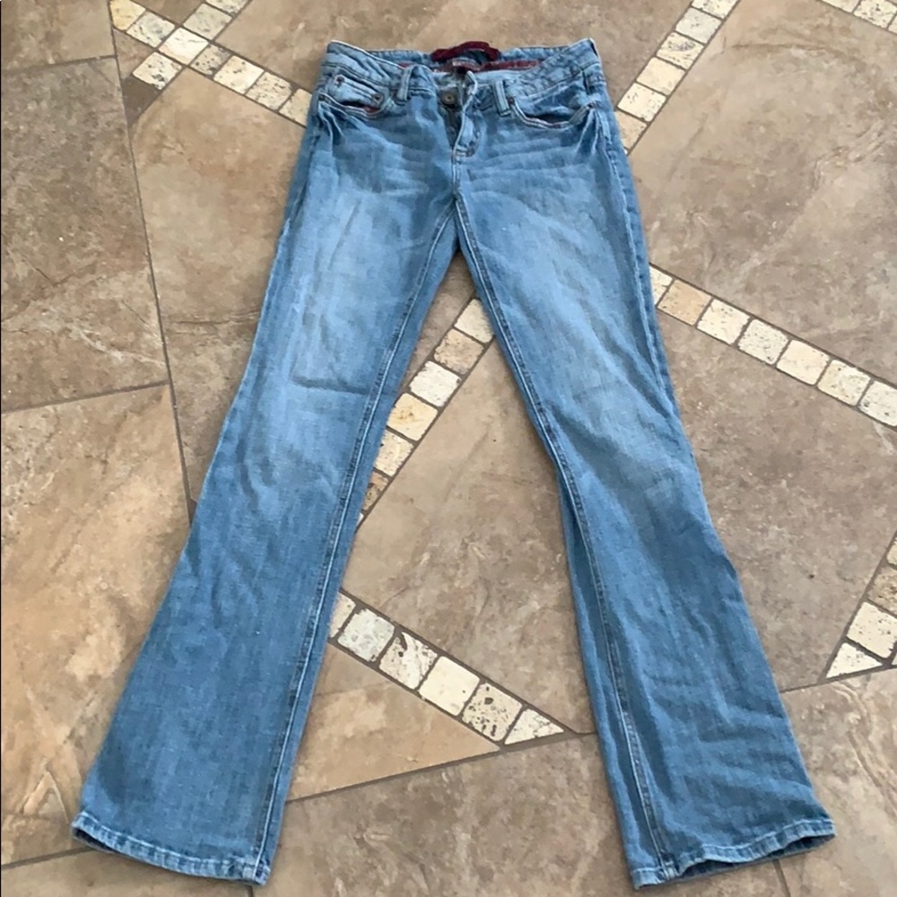 Size 7L low rise jeans